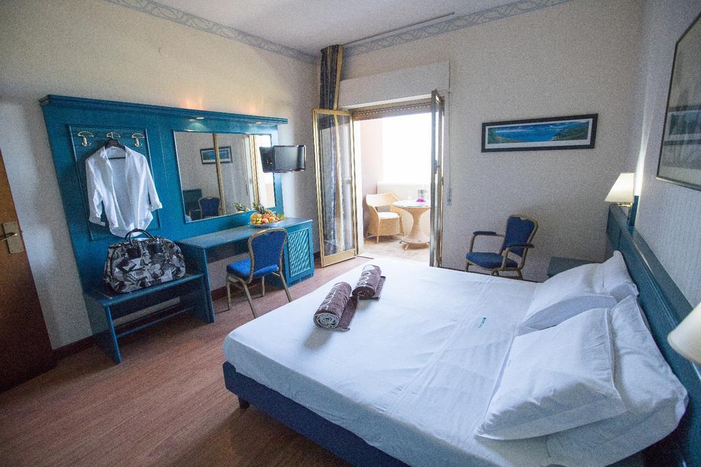 Hotel Costa Verde Cefalu Exterior photo